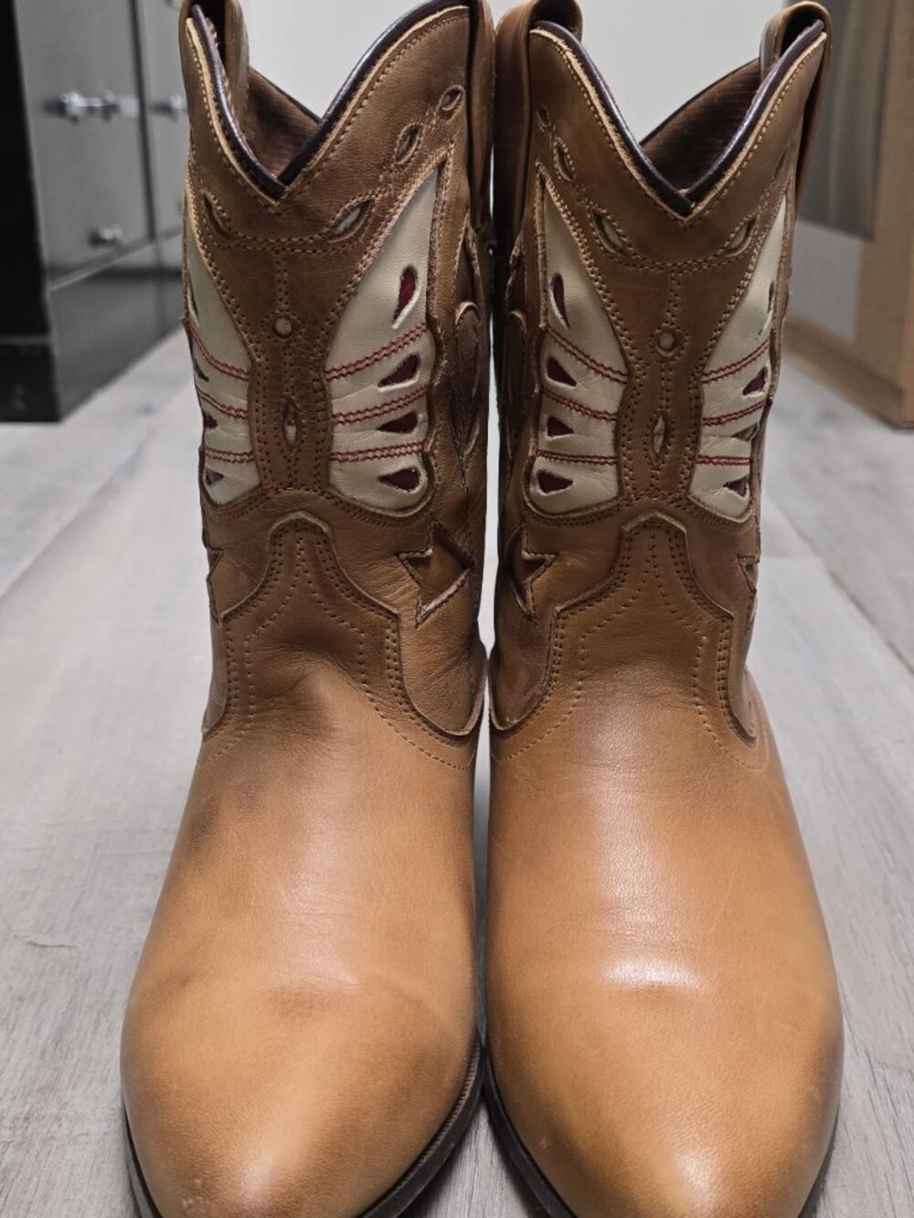 Oak Tree Farms Made in Mexico Butterfly Embroidered Western Boots Women's Size 8